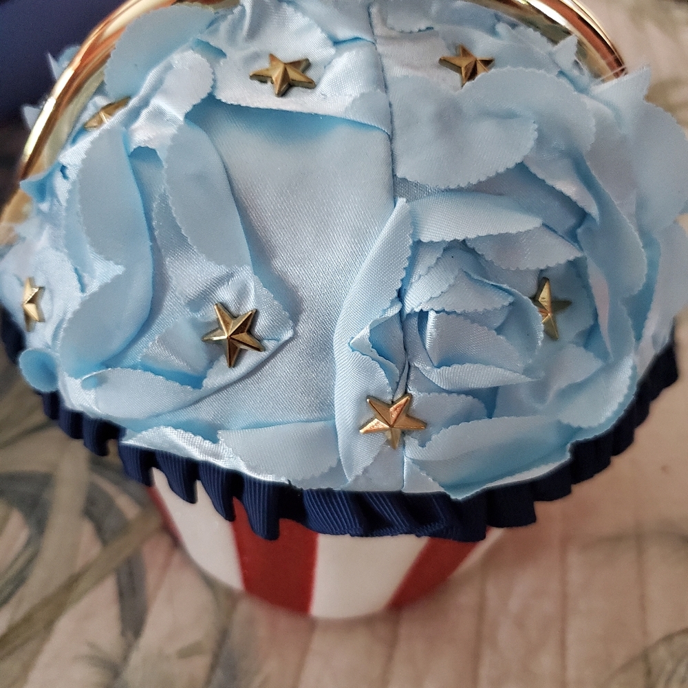 Betsey Johnson patriotic cupcake purse
